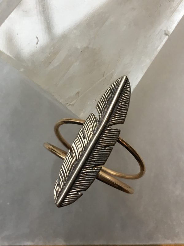 Miu Feather Ring Fashion