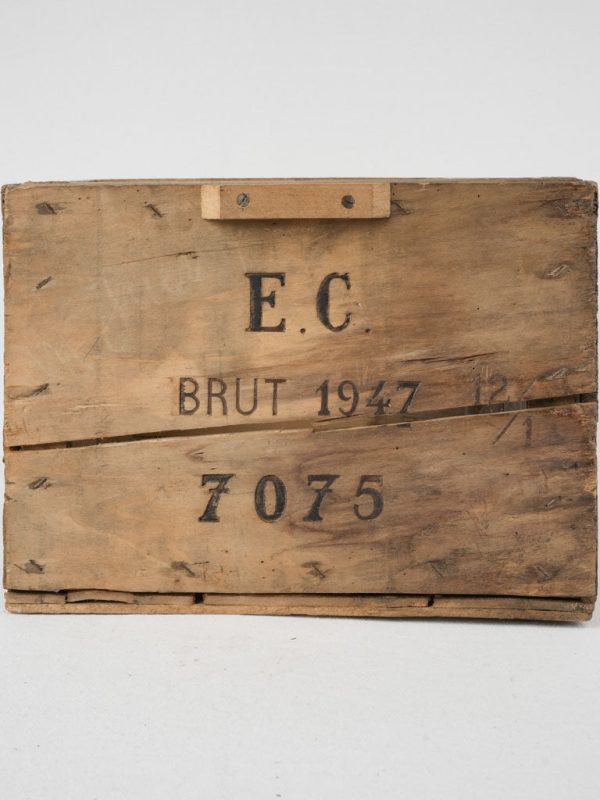 1947 Veuve Clicquot-Ponsardin Champagne wooden crate 15  Online